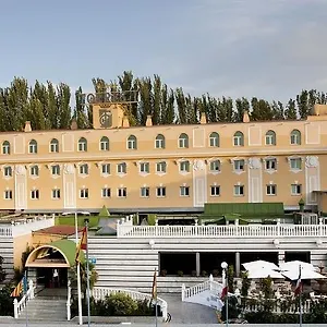Torres I 3*, Villanueva Del Arzobispo España